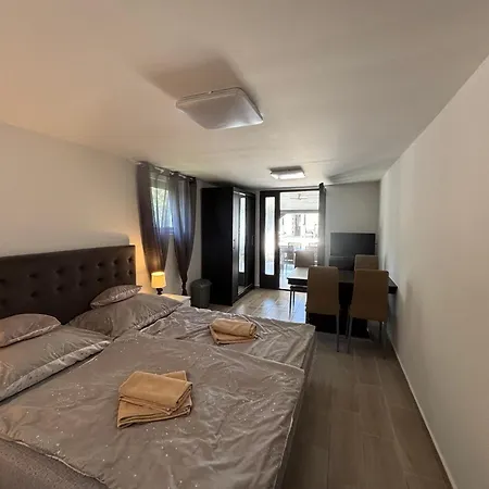 Βίλα Lux Pool Zamárdi